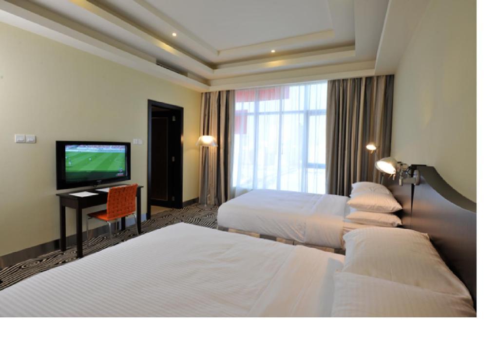 Al Raya Suites Hotel Манама Номер фото